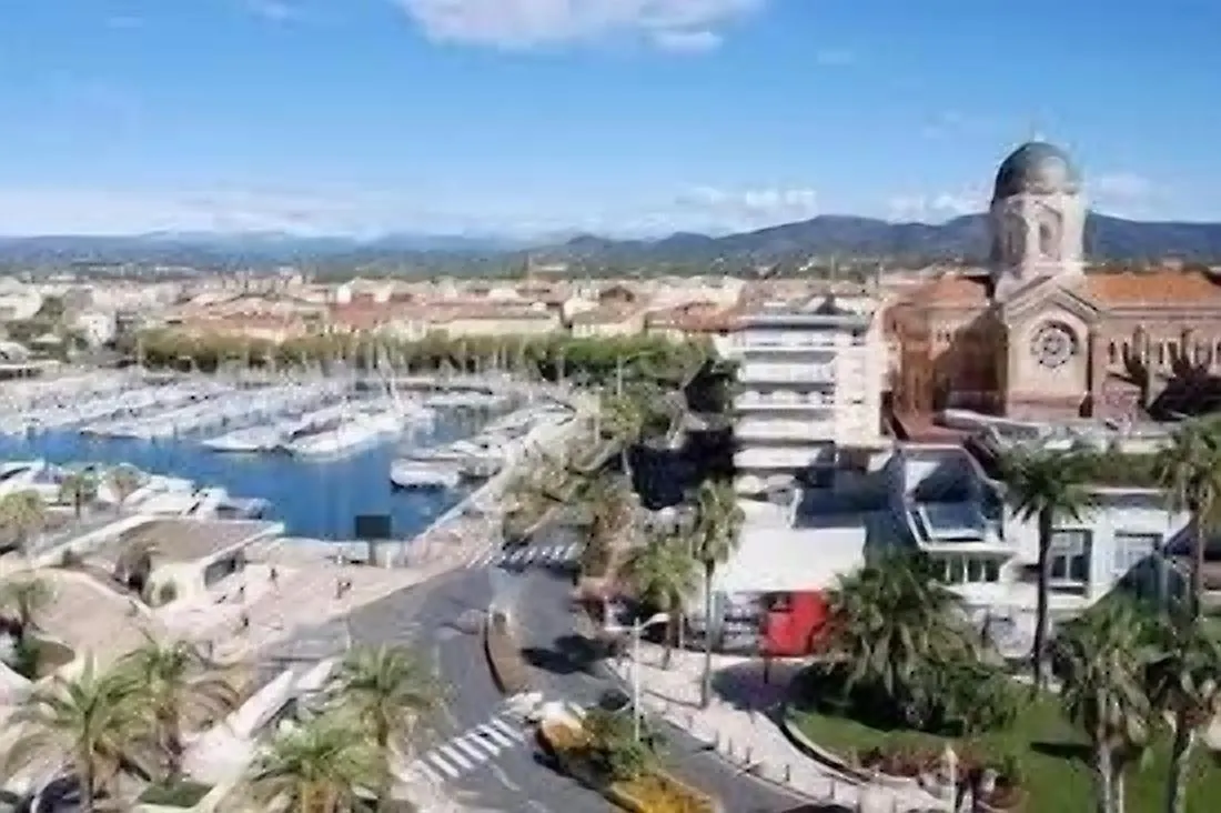 The Penthouse Apartment Saint-Raphael