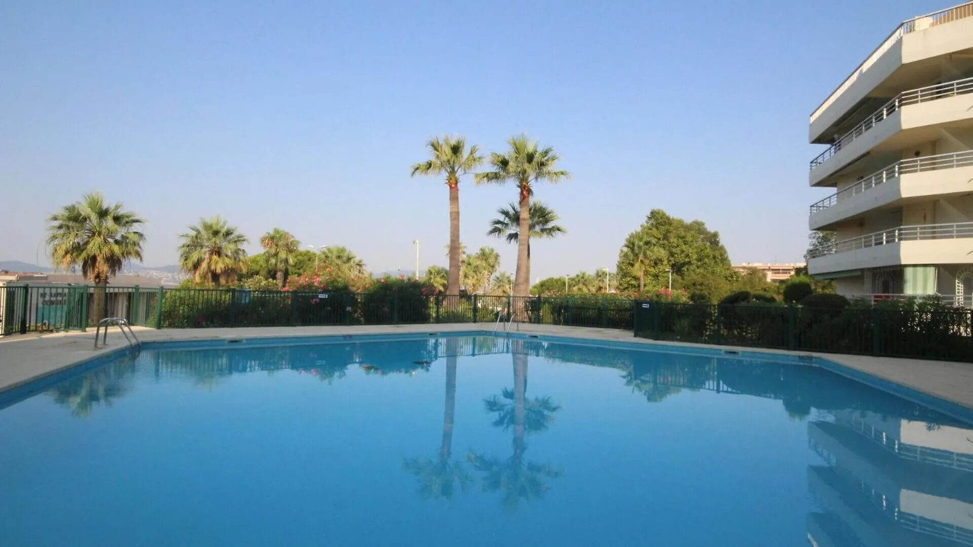 The Penthouse Apartment Saint-Raphael